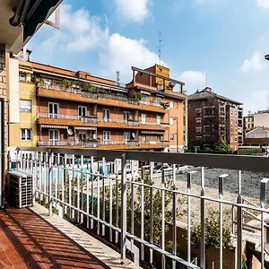Apartment Beplace In Nolo, Milan
